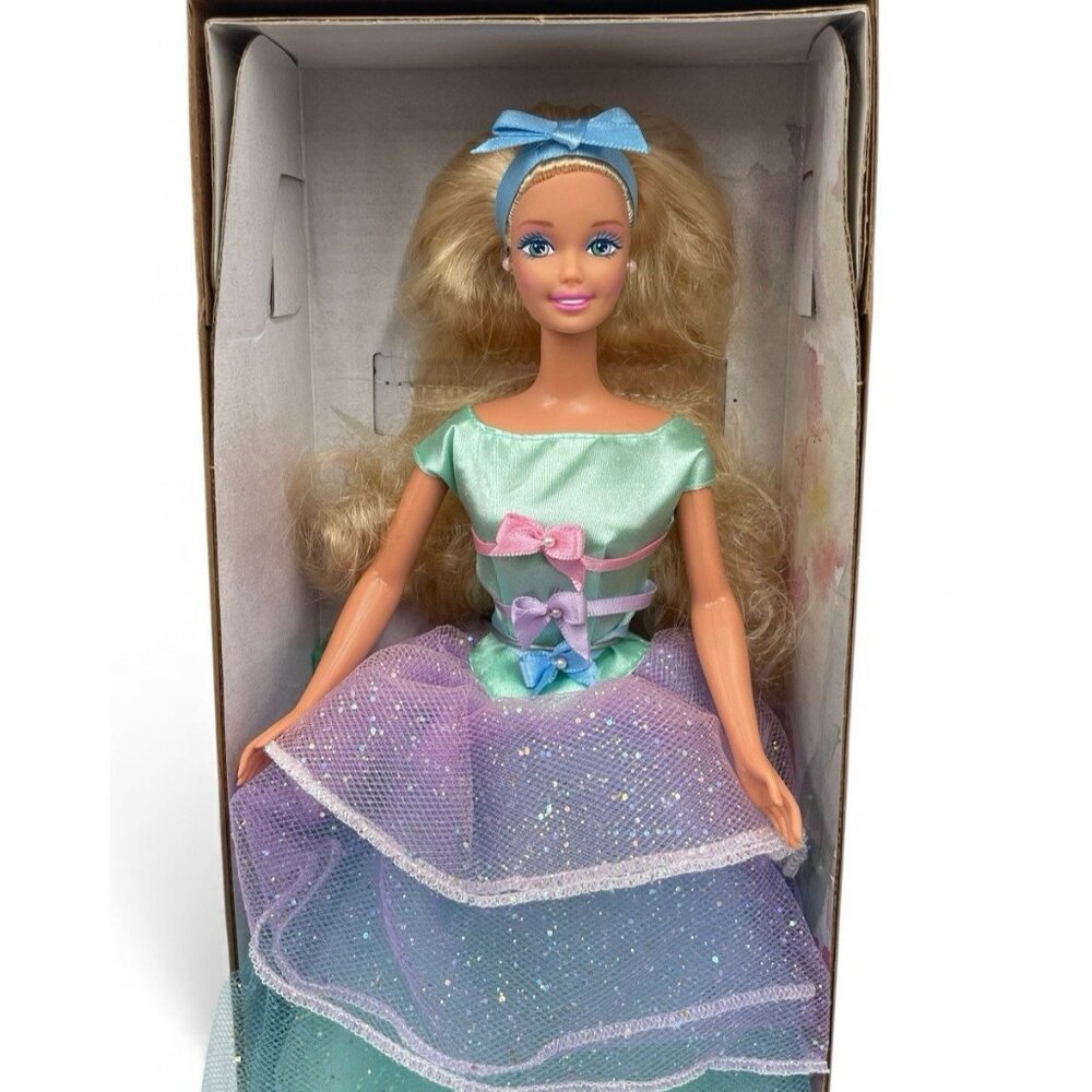 Vtg Barbie Spring Tea Party Avon Exclusive Collector Doll Blonde Green Eyes NIB - Picture 3 of 12